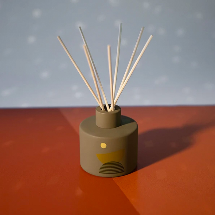 Moonrise Reed Diffuser – COOL HUNTING®