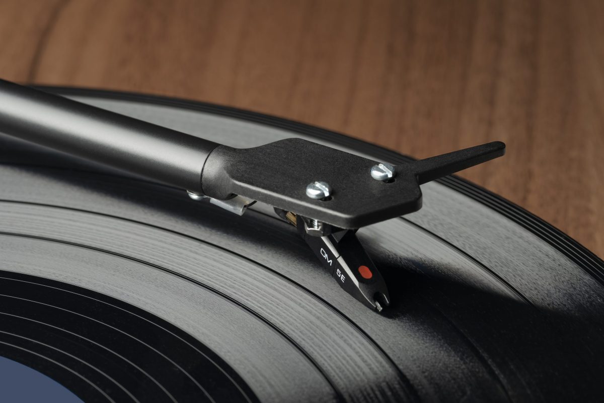 Pro-Ject’s E1 BT Turntable Makes Vinyl More Approachable – COOL HUNTING®