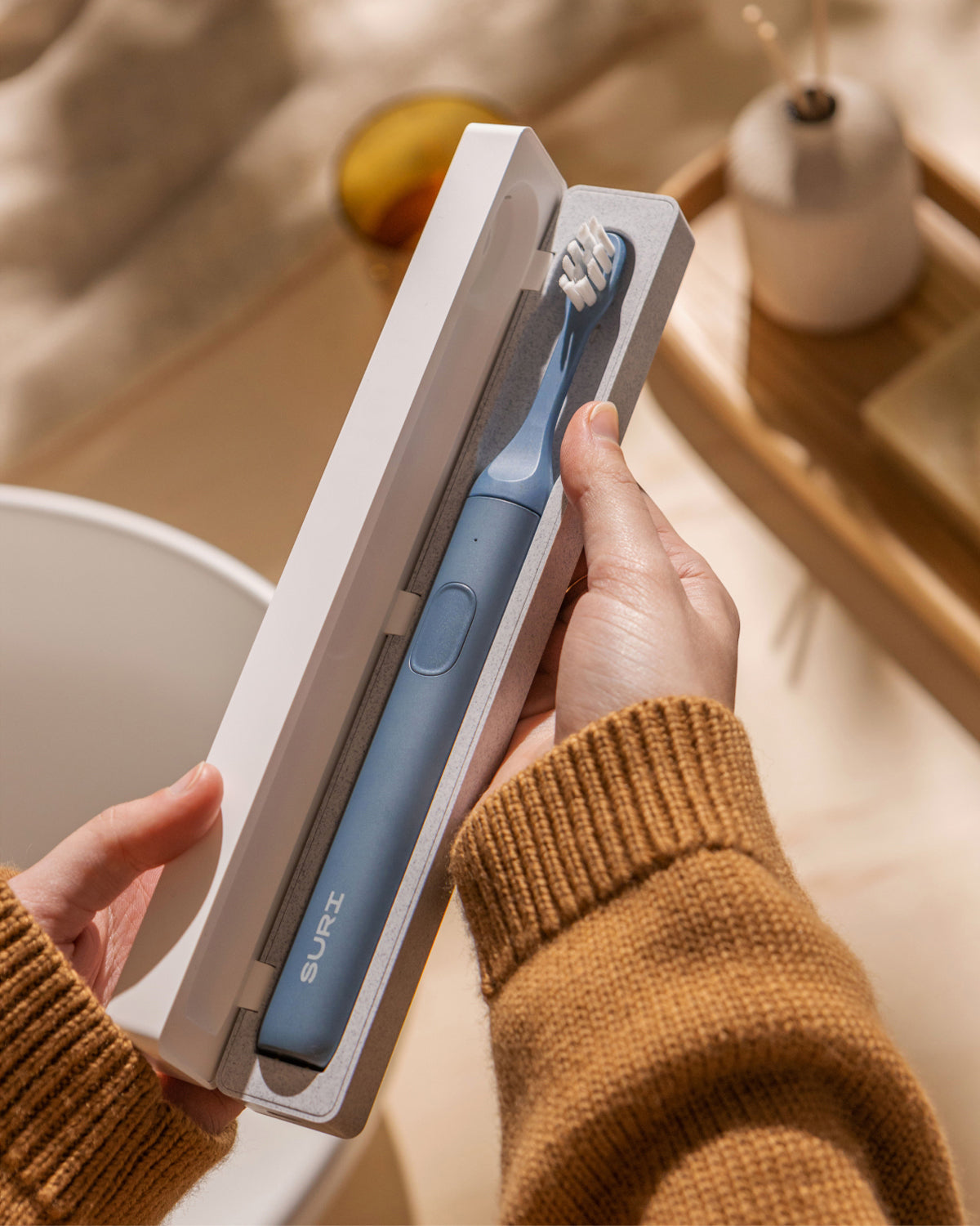 Sustainable Electric Toothbrush + UV Case