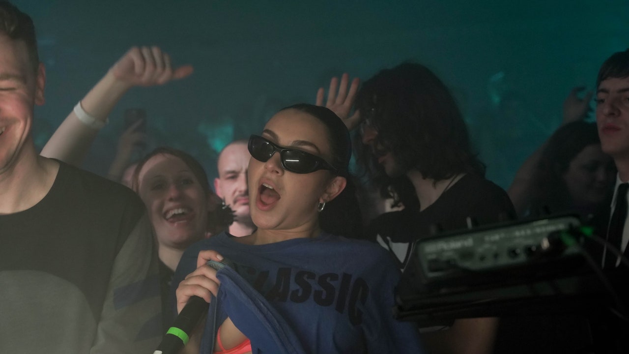 25,000 People RSVP’d For Charli XCX’s Boiler Room DJ Set. 400 People Got In. Here’s What It Was Like Inside